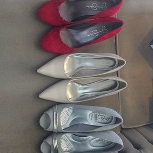 Bundle of size 10 shoes